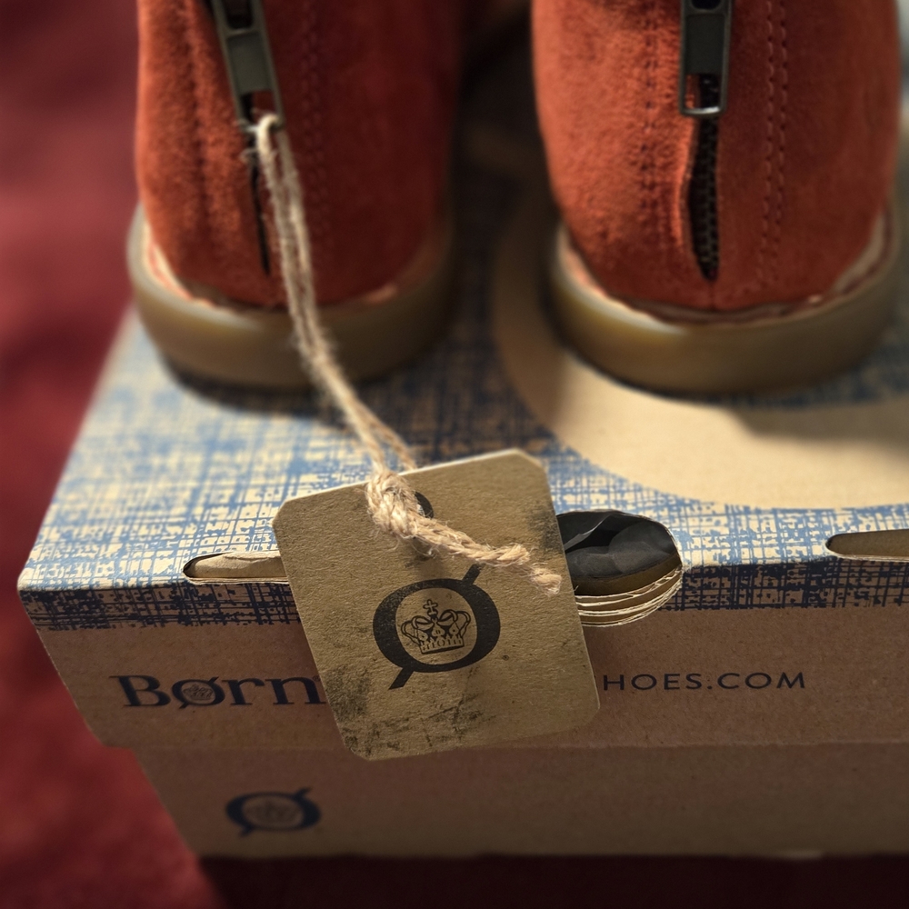 Born Women's Sandals - Rust Suede - Picture 3 of 7